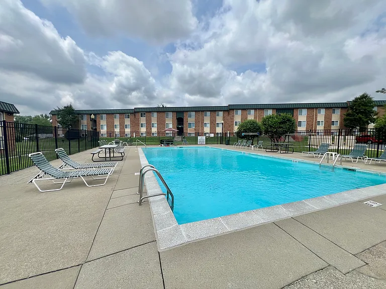 Derby Run Apartments — Photo 51
