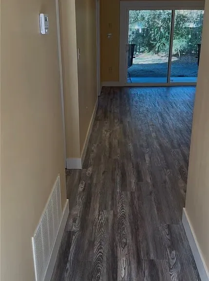 300 Hampton St #12 — Photo 8