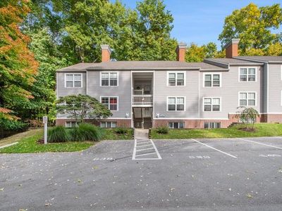3360 Pine Meadow Dr SE APT 102, Kentwood, MI, 49512