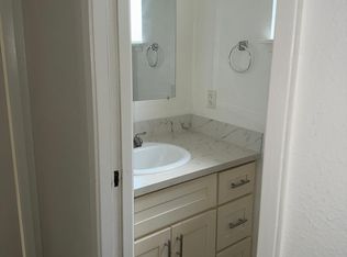 1109 S Woodlawn St APT 1, Tacoma, WA 98465
