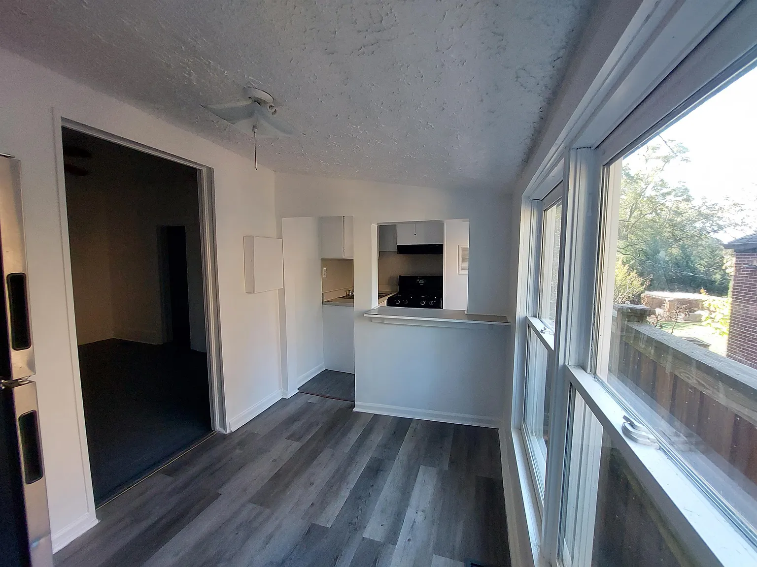 547 Atlanta Avenue Southeast - 2 — Photo 3