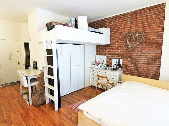 5th image of 316 W 81st St #3A