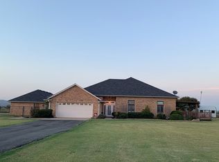 1380 NW Paint Rd, Cache, OK 73527