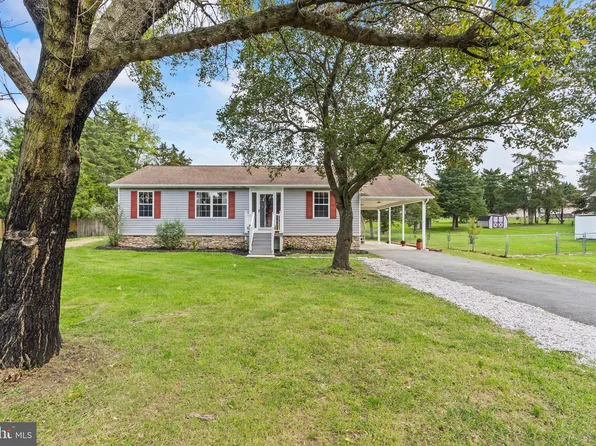 238 Pickette Ave, Inwood, WV 25428