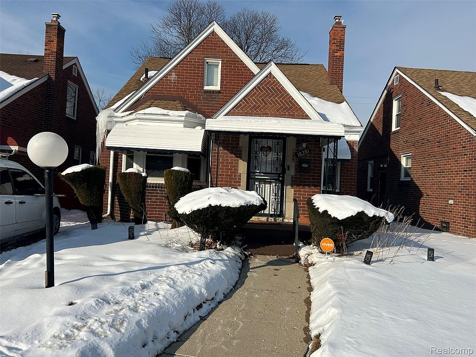 1st image of 18281 Manor St