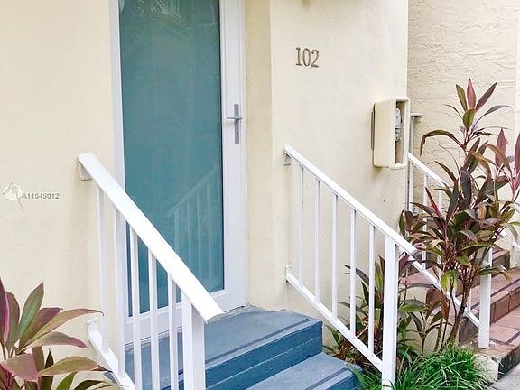 2nd image of 1337 Euclid Ave APT 102