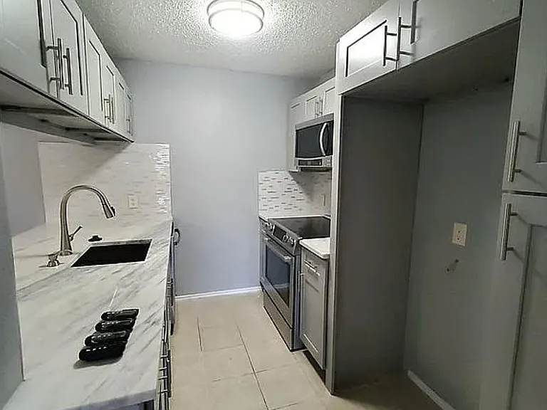 5322 Medical Dr #B-202 — Photo 6