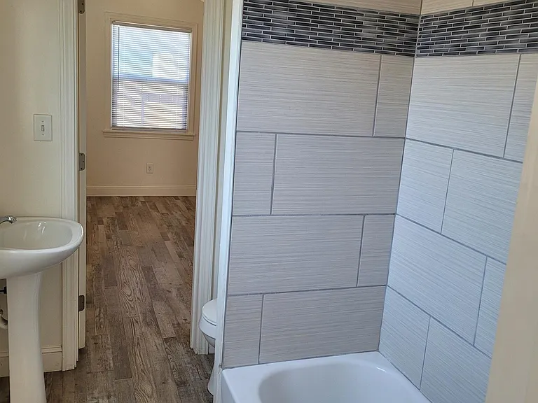 709 S Encina St #A — Photo 12