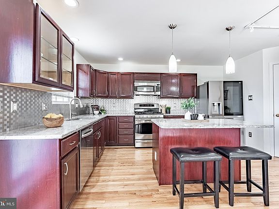 5th image of 4828 Heron Neck Ln