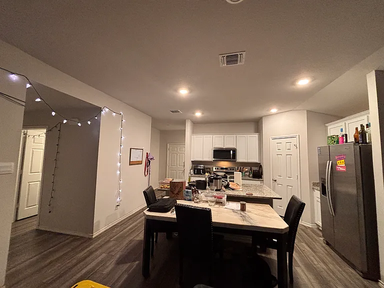 1418 Piedmont St — Photo 7