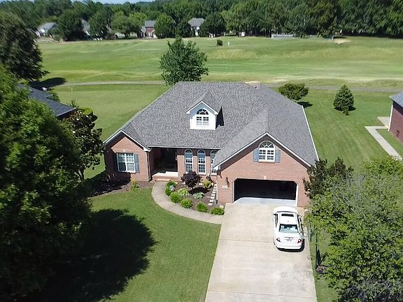 2nd image of 1925 Fairway Dr