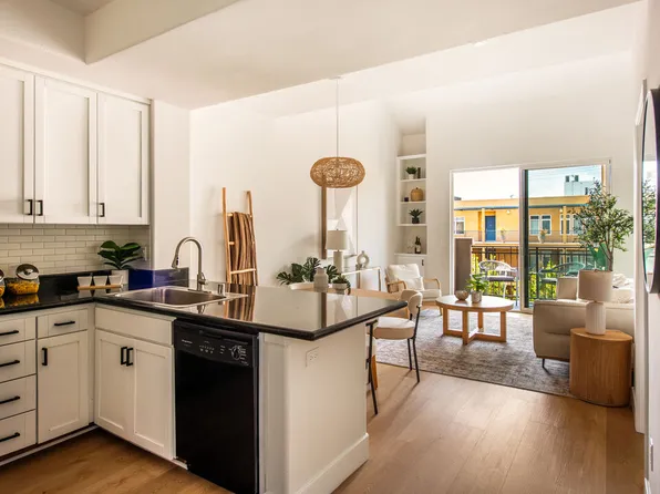 4060 Glencoe Ave APT 302, Marina Del Rey, CA 90292