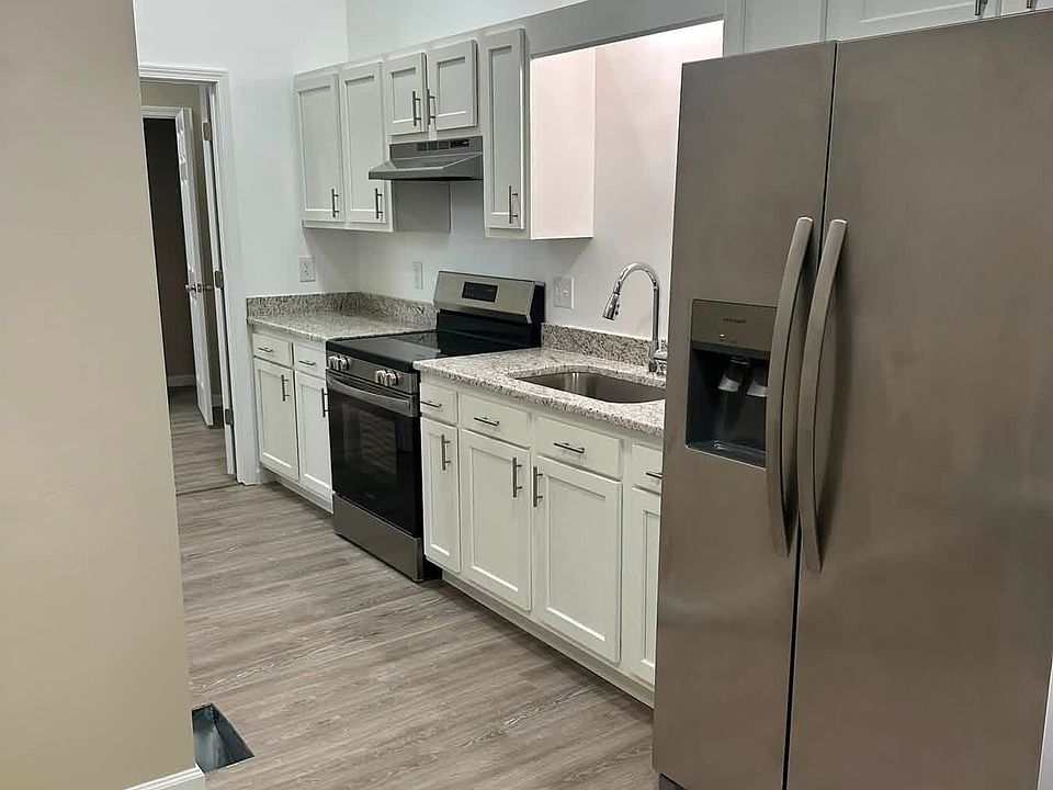 1st image of 3841 Moores Ln #3