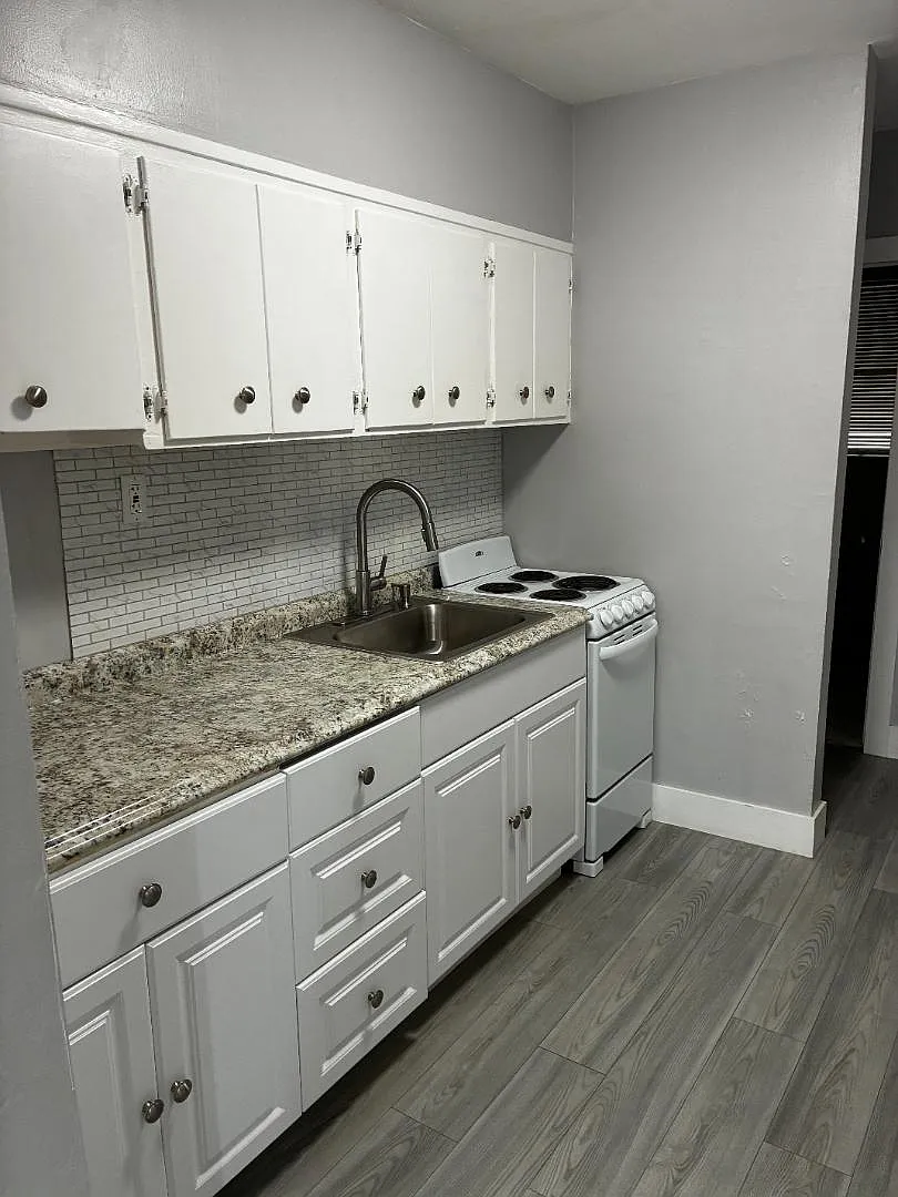 71 Esplanade Dr - 57C — Photo 3