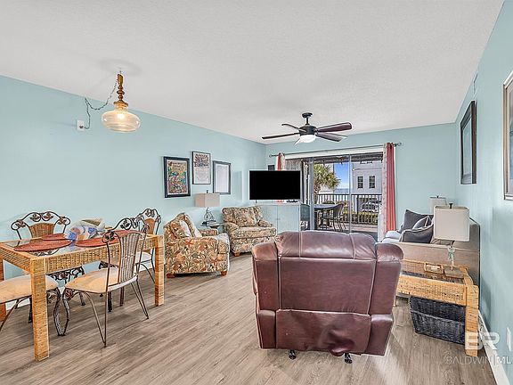 3rd image of 24649 Cross Ln #102