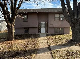 309 SE 4th St, Panora, IA 50216
