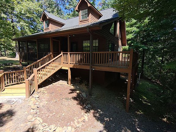 2nd image of 420 W Ridge Dr