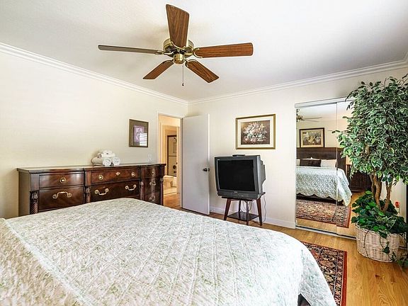 4th image of 19566 Chaffee Cir