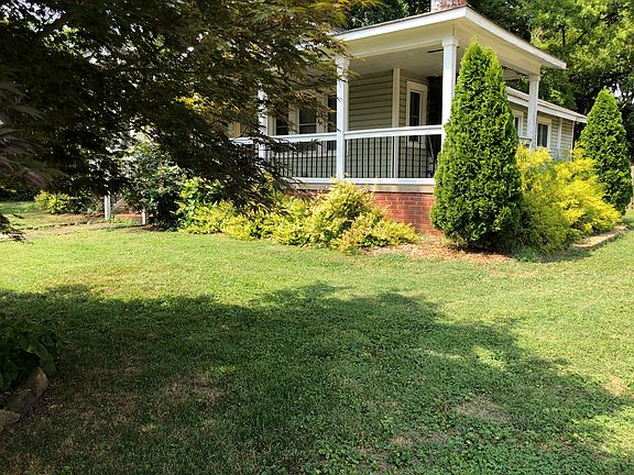 Corner lot is the best!