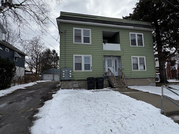 364 Floral Ave APT 2L