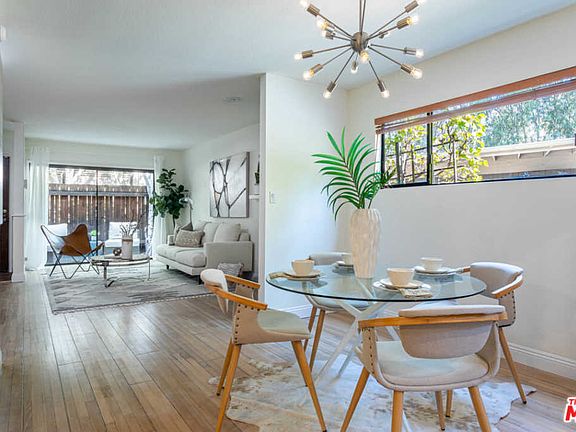 4th image of 360 S Barrington Ave