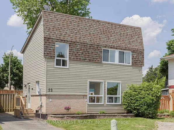 22 Josephine Ct, Brampton, ON L6S 2L3