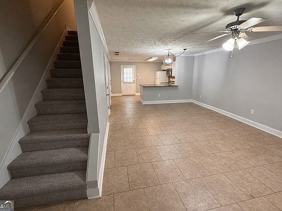 3rd image of 105 Westchester Dr APT A3