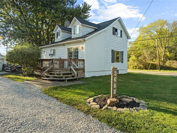 3608 Northampton Rd, Cuyahoga Falls, OH 44223