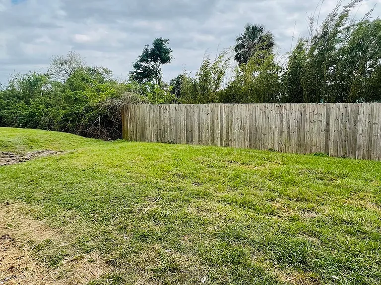 115 Avenida De Bahia #A — Photo 17