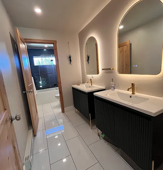 Main Floor Bath #2
