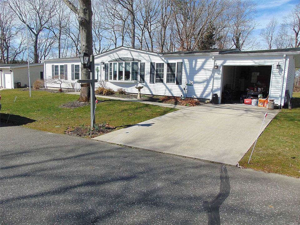 2nd image of 1407-50 Middle Rd