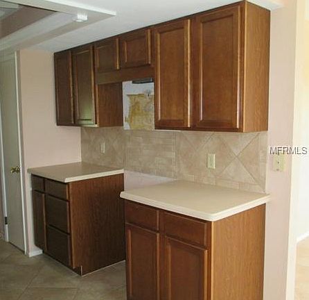 5th image of 1733 Lakeside Dr