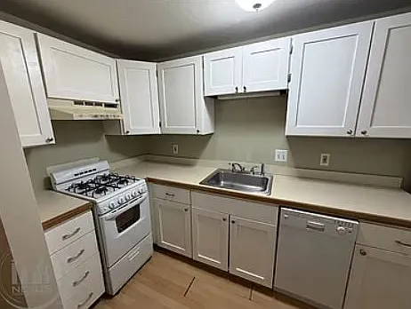 63 Illinois St #B2 — Photo 5