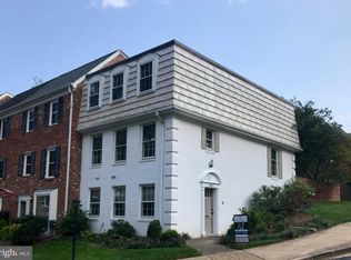 6817 Market Square Dr, Mc Lean, VA 22101