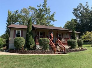 892 Doe Valley Pkwy W, Brandenburg, KY 40108