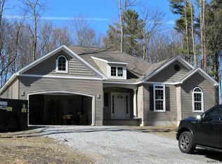 102 W Old State Rd, Guilderland, NY 12009