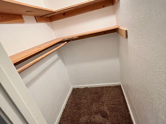 5th image of 1441 Sequoia Dr #B