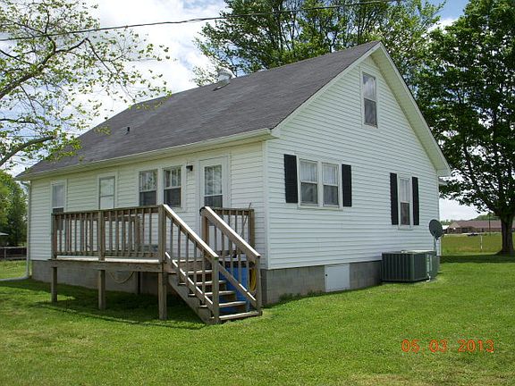 3rd image of 117 Hoss Ln