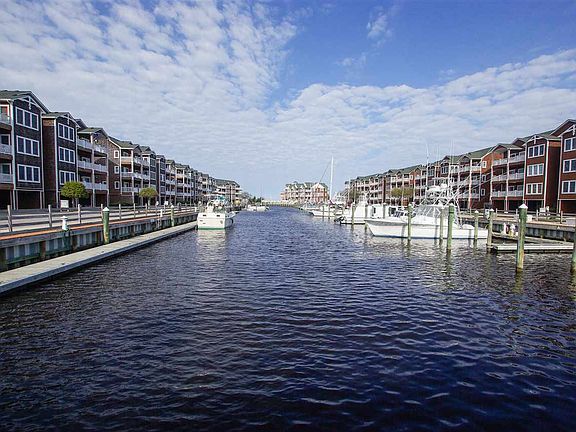 2nd image of 101 N Bay Club Dr Unit 101