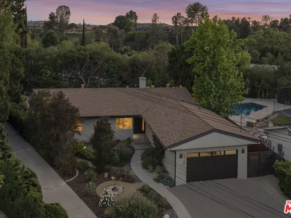 24108 Albers St, Woodland Hills, CA 91367