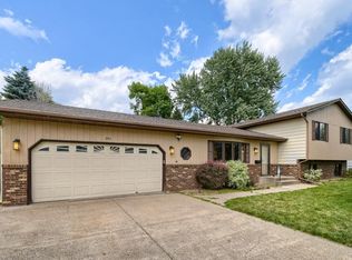 383 Belmont Ln E, Maplewood, MN 55117