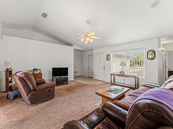 3rd image of 3957 Pueblo Lane