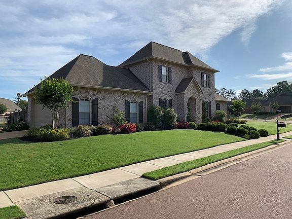 northside view of front
