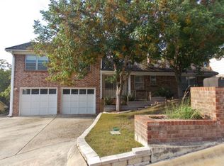 1502 Carol Ann Dr, Kerrville, TX 78028