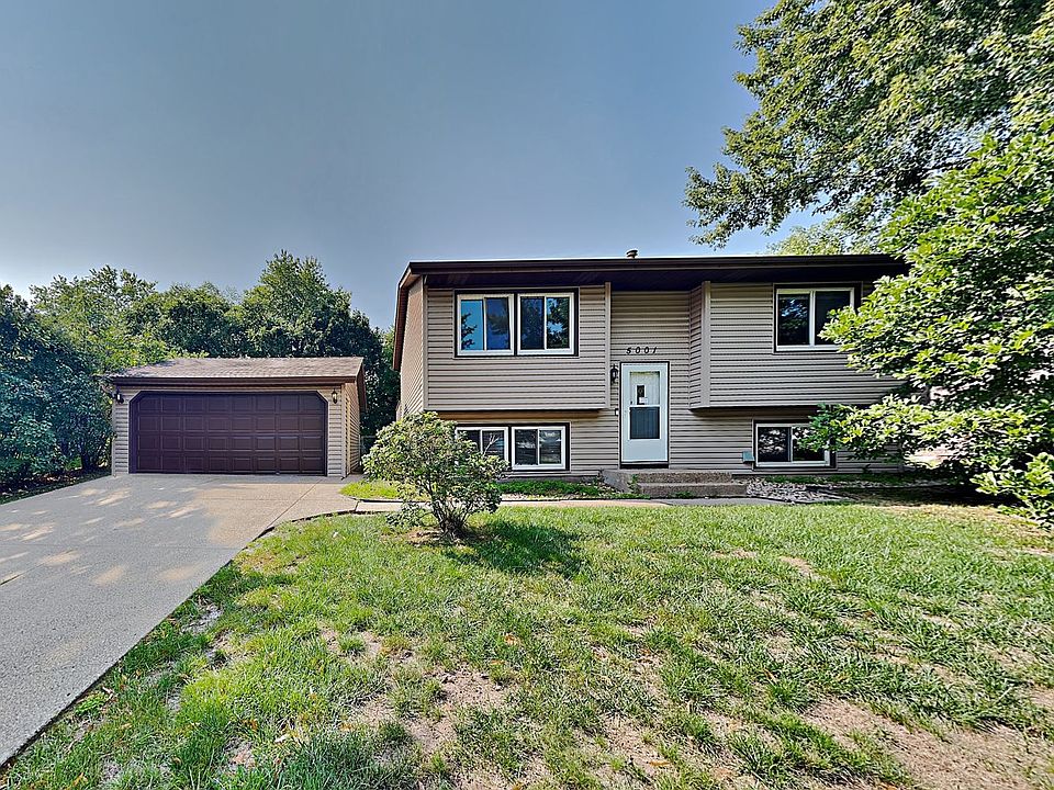 1st image of 5001 Campanaro Ln