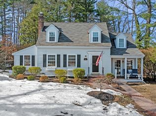 9 Oxbow Rd, Lynnfield, MA 01940