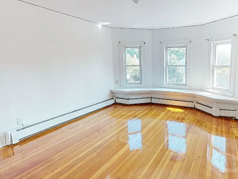1011 Washington St — Photo 10