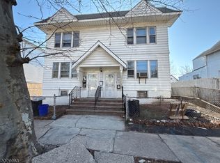 70 Bedford St, East Orange, NJ 07018