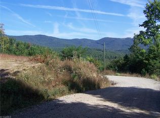 152A Buck Mountain Rd, Purlear, NC 28665