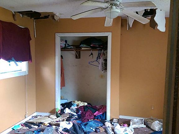 3rd image of 210 9th St S